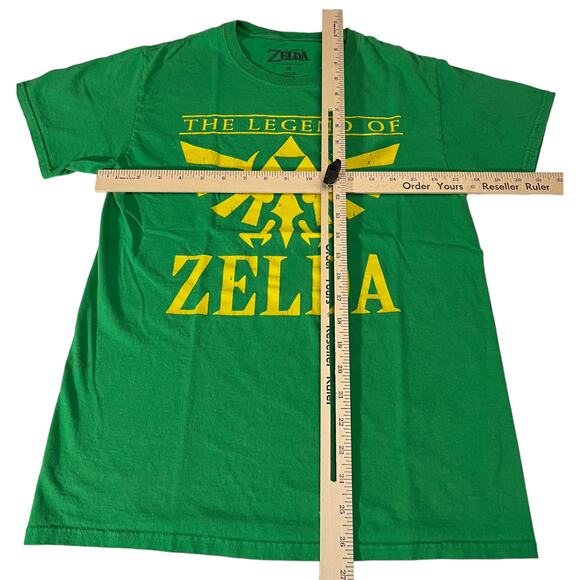 The Legend of Zelda Green T-Shirt Small | Official Nintendo Triforce Crest Tee - Picture 7 of 10